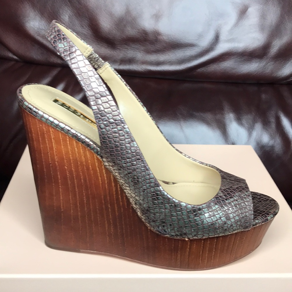 BCBG Wedge Platform - Picture 6 of 7